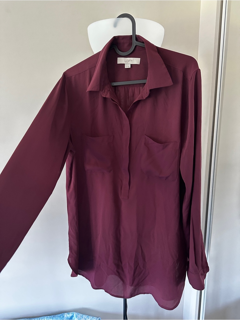 Ann Taylor LOFT Women's Burgundy Long-Sleeve Button-Front Blouse